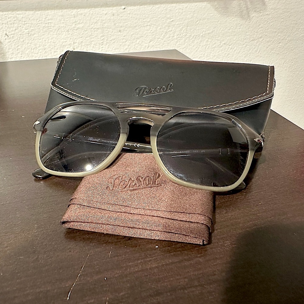 Excellent Condition Two-tone Persol Aviators.